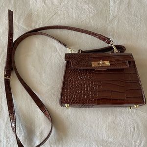 Faux Croc Mini Handle locket Purse